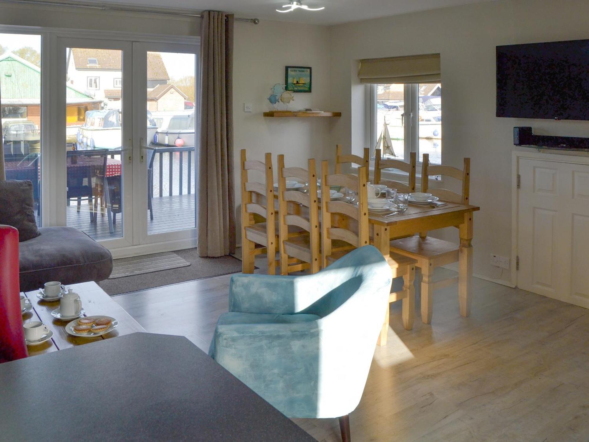 Villa Davids Island à Wroxham Extérieur photo